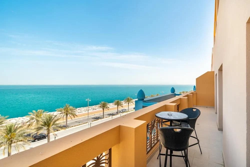 2BD 2 5BA Superior Apt With Pool Gym Beach Access - photo 25