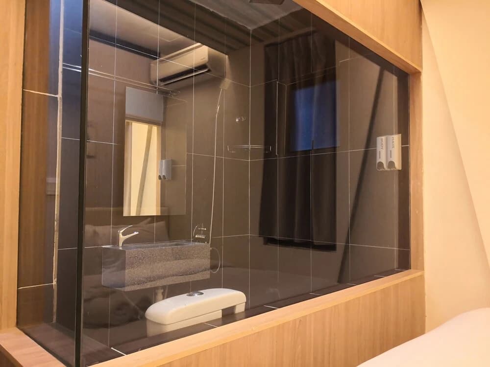 Vivids Hotel - photo 8