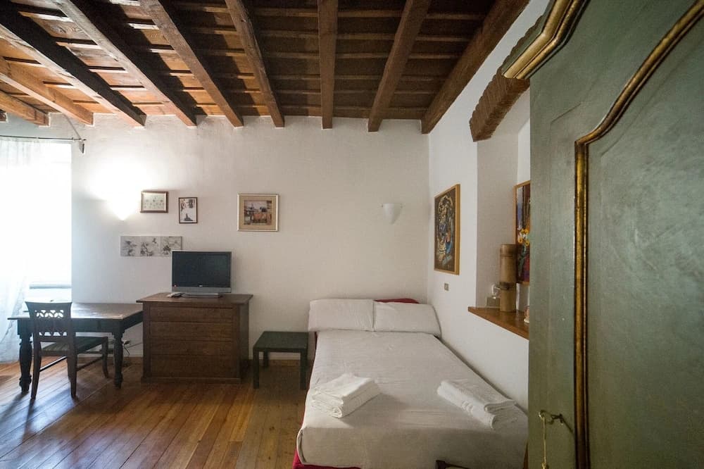 HbHall - Navigli 2 Apartment - photo 4