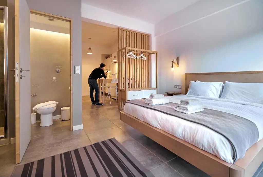 NakosHomes Luxury Studio Apartment - photo 3