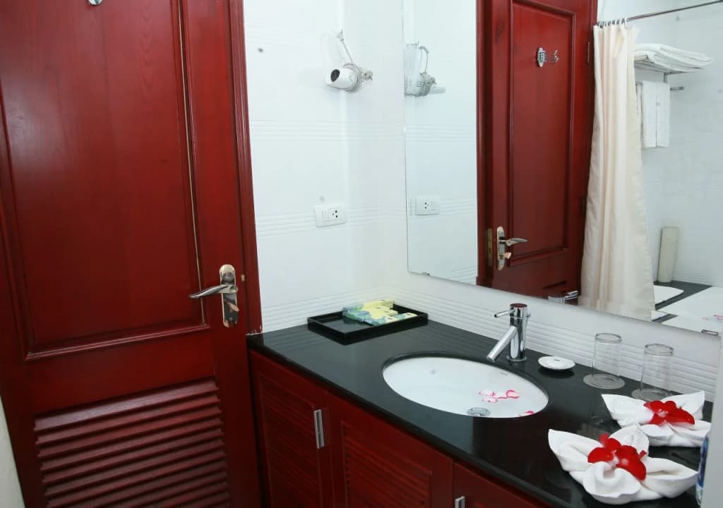 Hoa Nam Hotel - photo 8