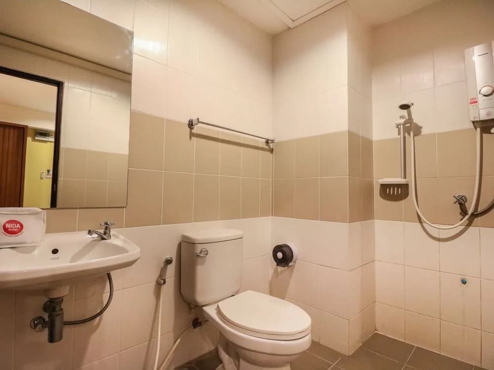 Nida Rooms King Mahidol 194 Gate - photo 10