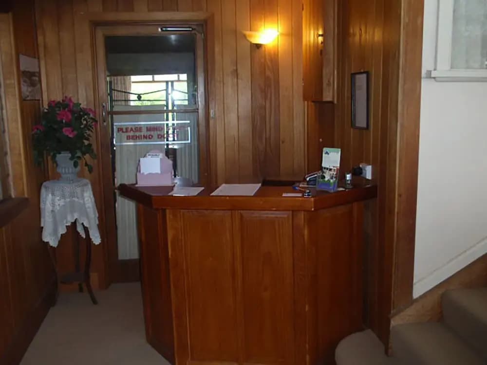 Warburton Lodge - photo 2