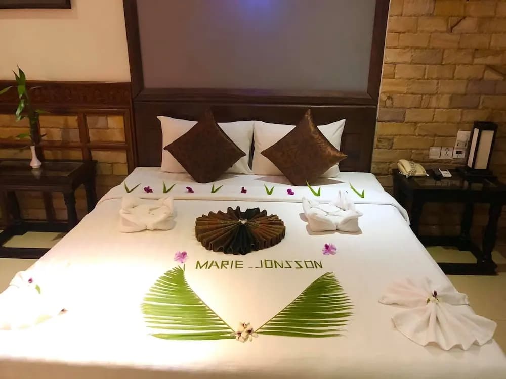 Kings Luxury Hotel - photo 4