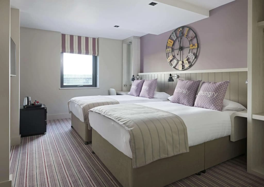 Village Hotel Edinburgh - photo 3