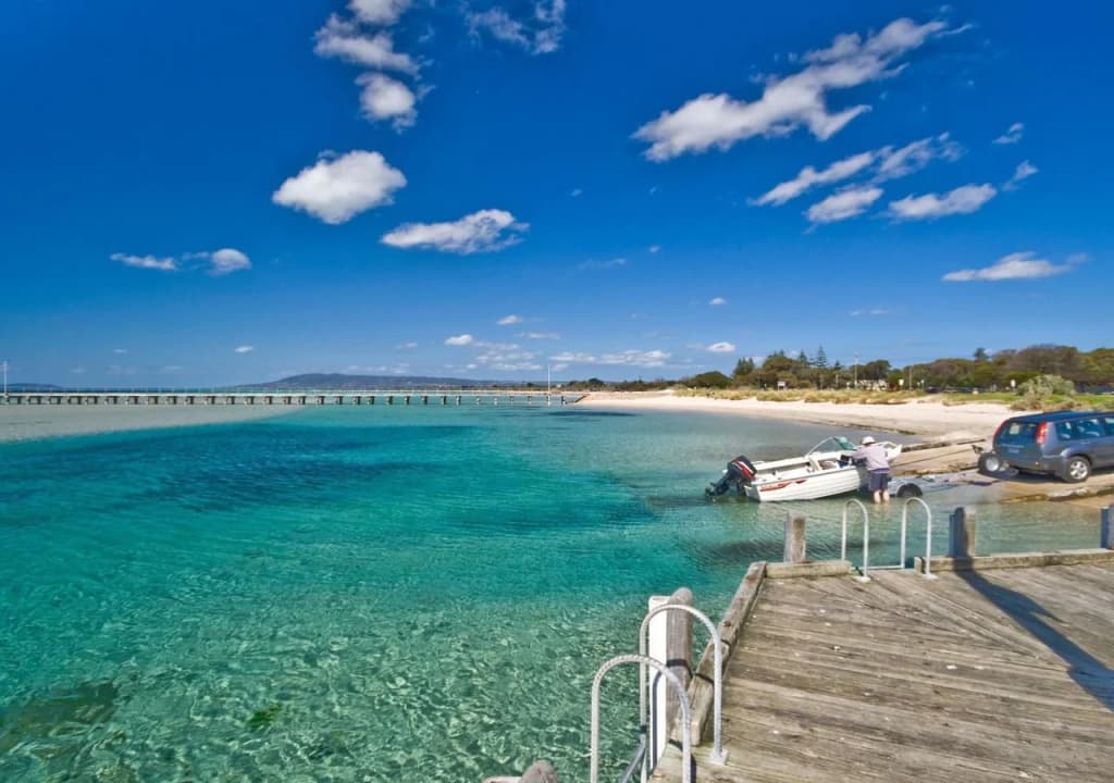Moonlight Bay Apartments - photo 13