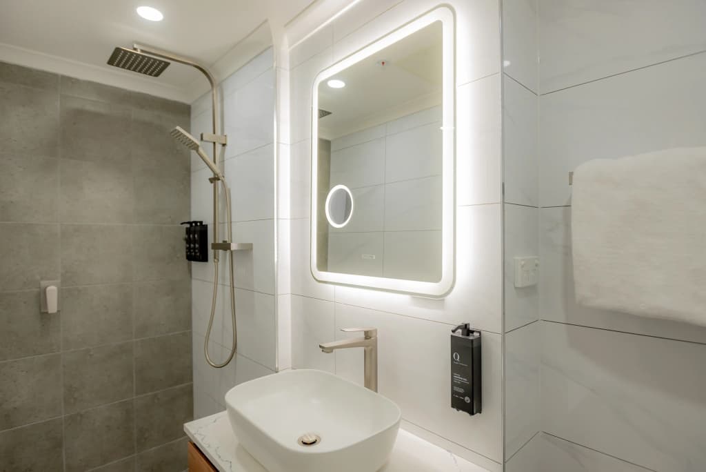 YEHS Hotel Sydney Harbour Suites - photo 9