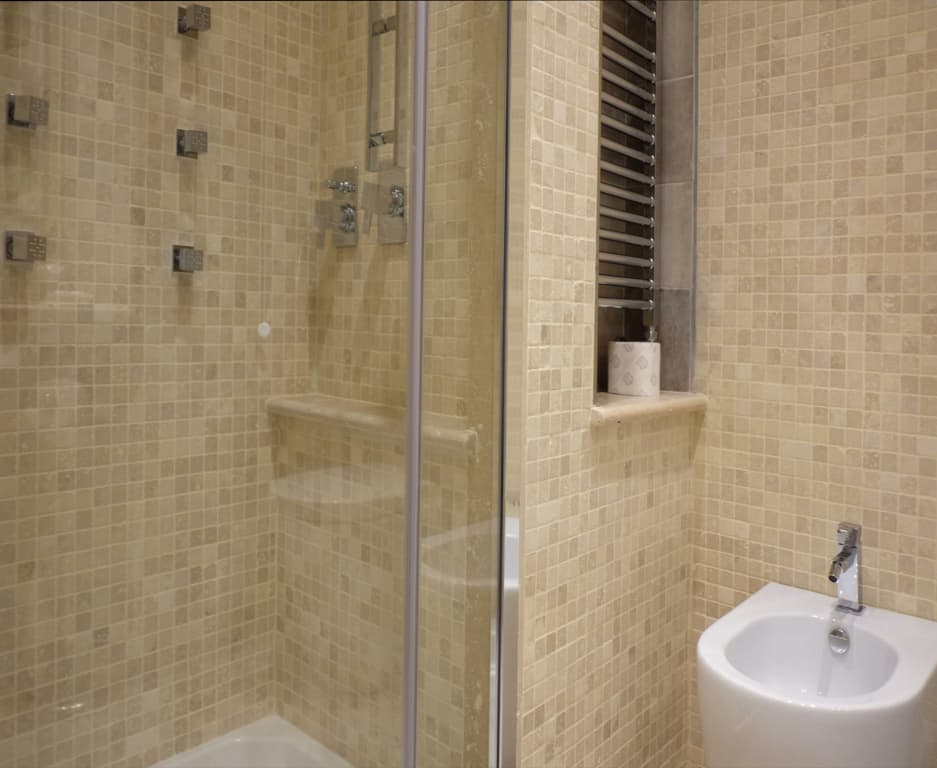 Hotel Renaissance - photo 7