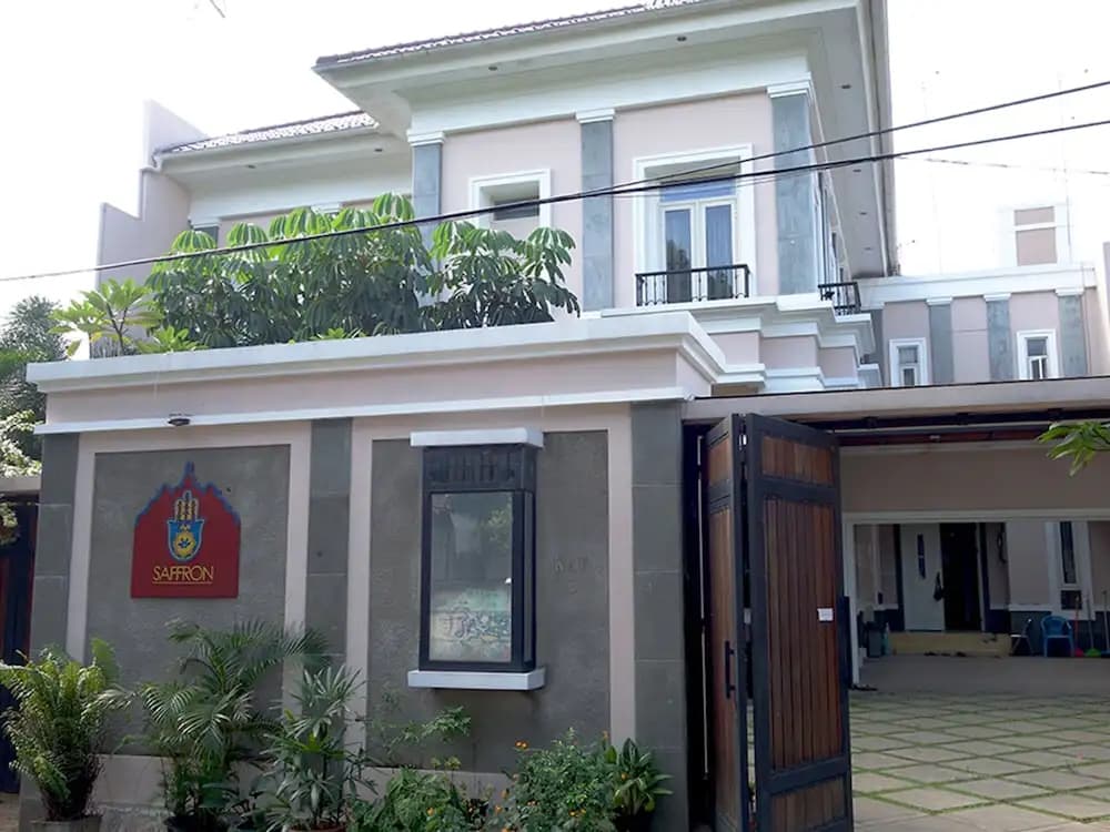 Saffron Suites Syariah - main photo