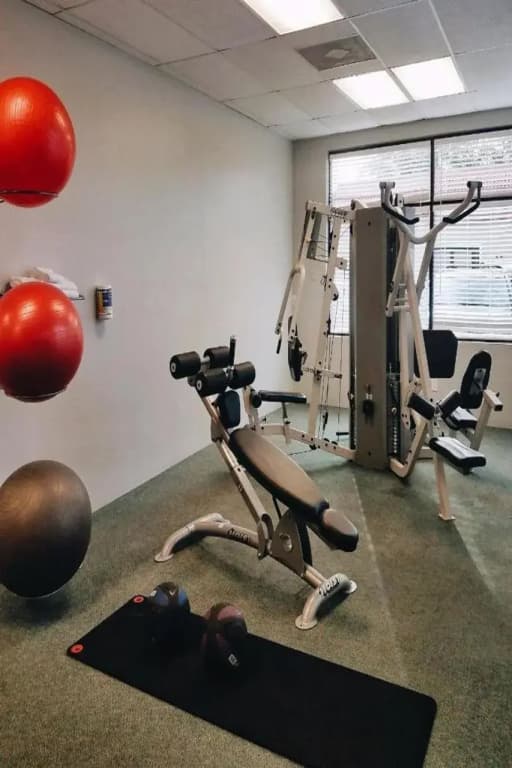 Parc Corniche Condominium Suite Hotel - photo 17