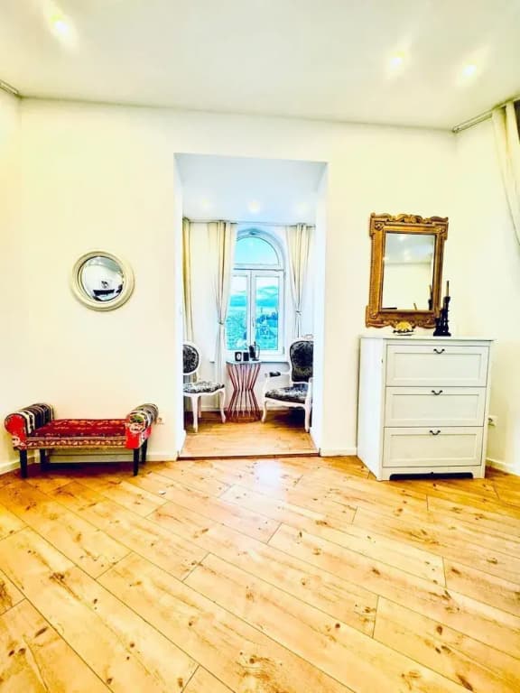 Spacious 3BR Near Kaufpark Alterlaa - photo 26