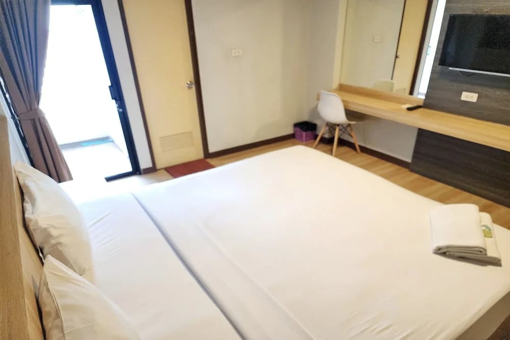 Station 203 Hotel - photo 6