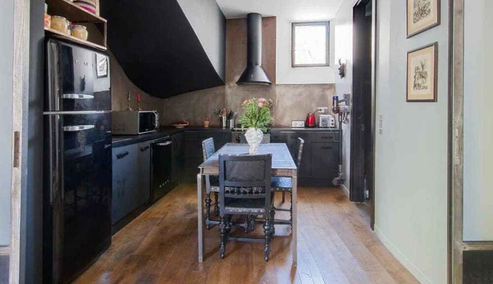 Modern Industrial 80m2 Apartment Near Bastille - photo 14