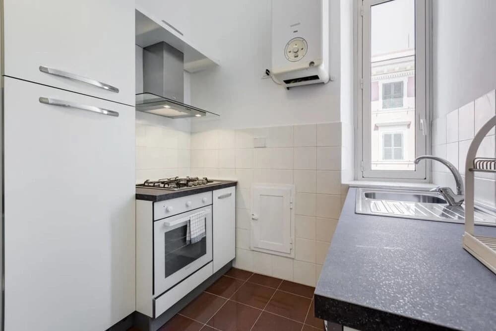 Bright and Modern 2 bed Flat in Prati - photo 13