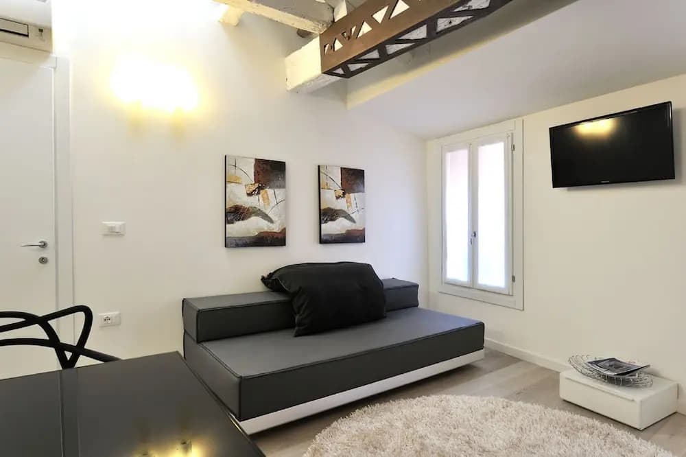 Venice Style Apartment - photo 6