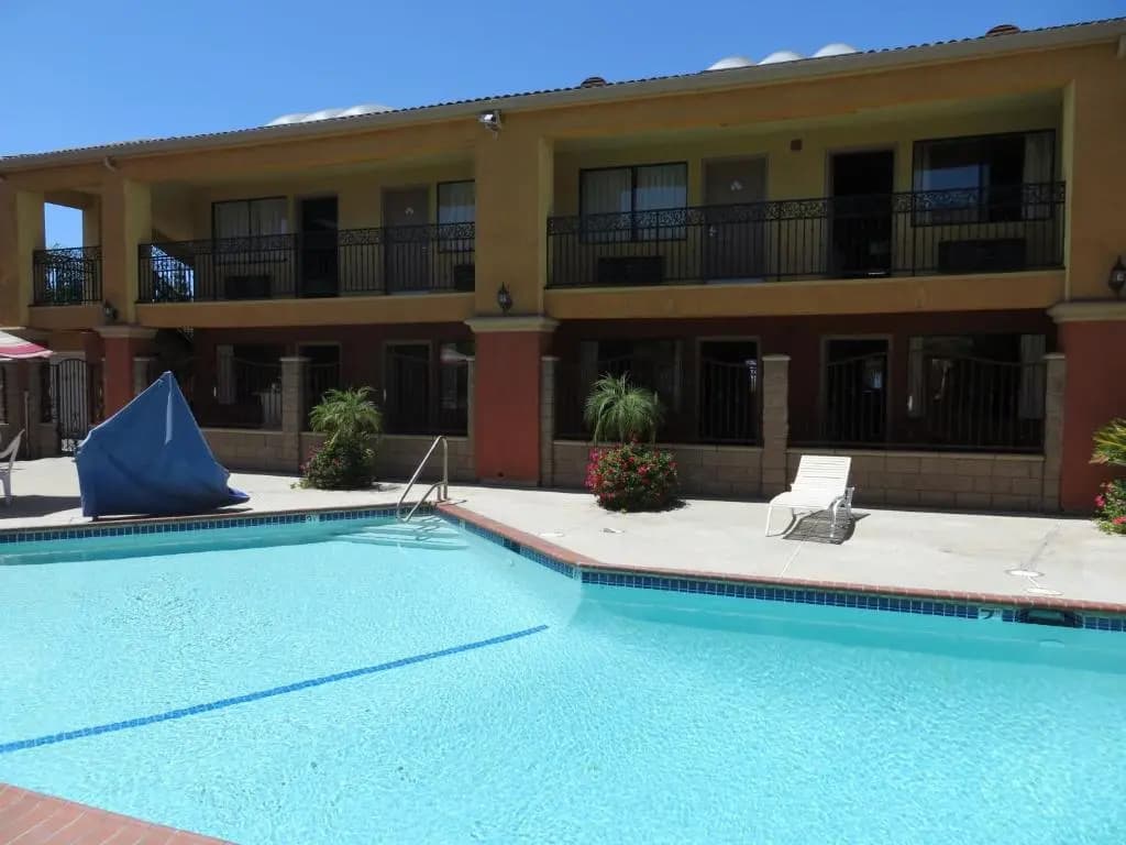 Azusa INN Motel - photo 6