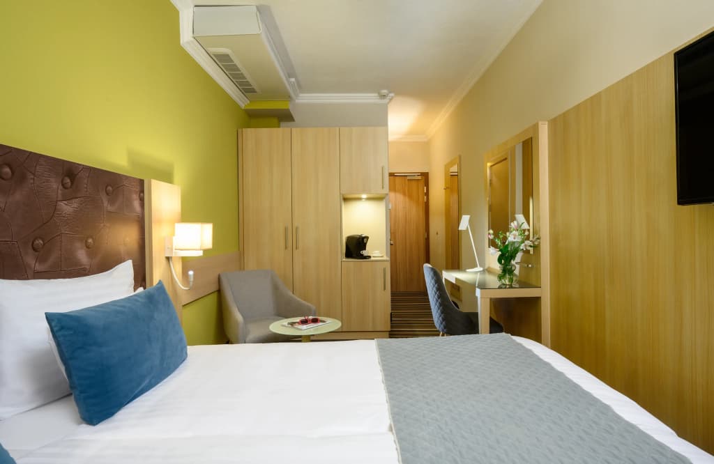 Leonardo Hotel Budapest - photo 3