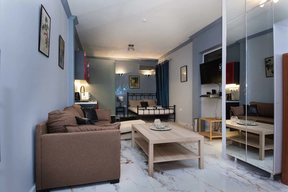 Modern Athenian City Center Studio - photo 6