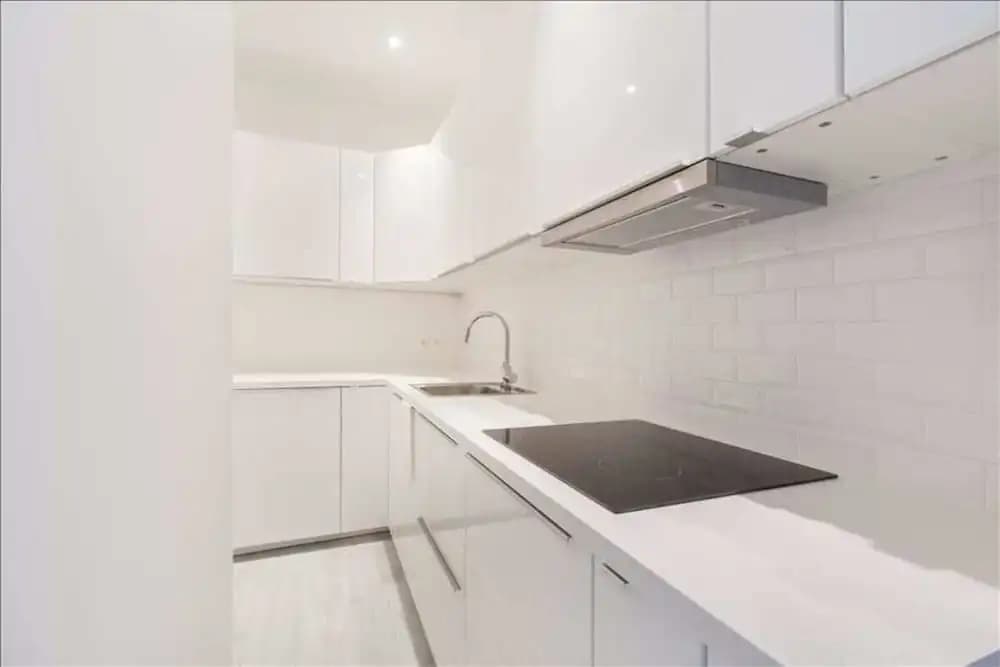 Gorgeous 3 Bedroom Apartment at Eiffel Tower - photo 12