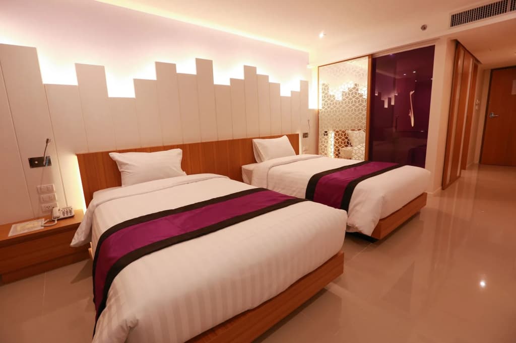 The Whisper Hotel - photo 6