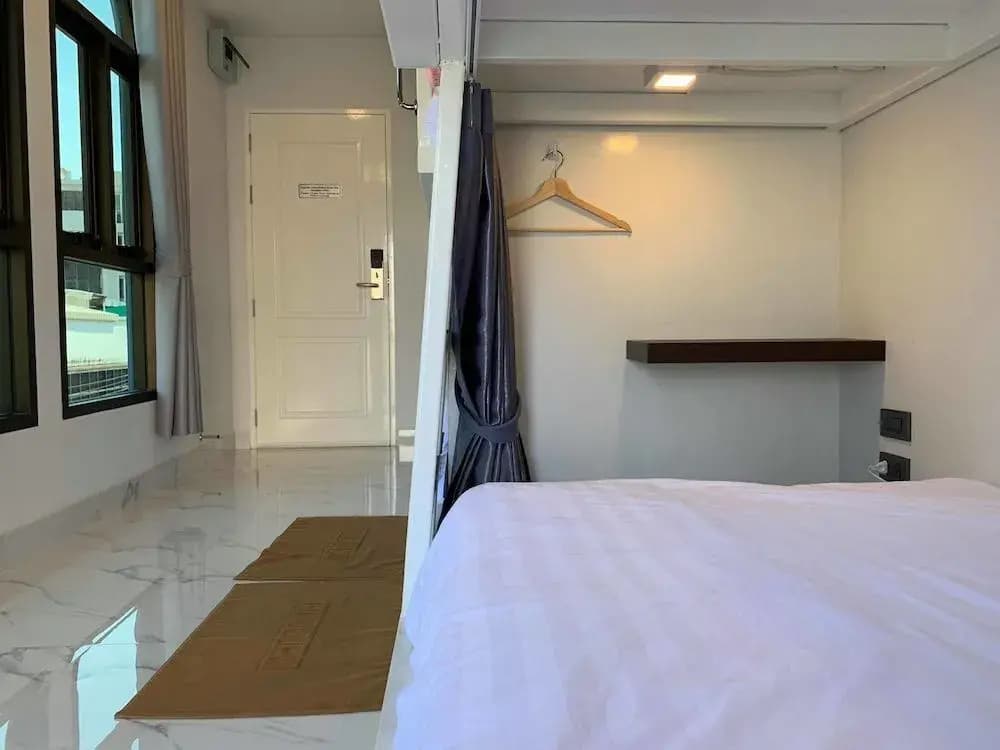 Rich8 Hostel - photo 3