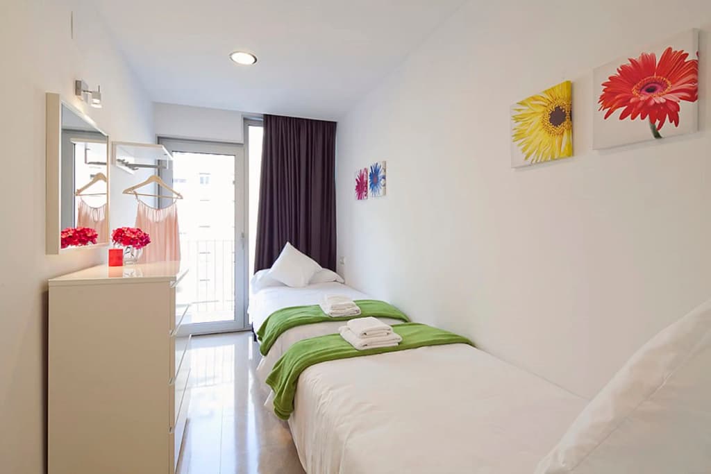 Charmsuites Paralel Apartments - photo 5