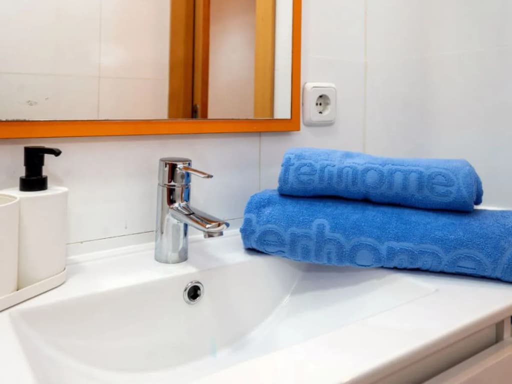 Barcelona Centric Apartment - photo 7