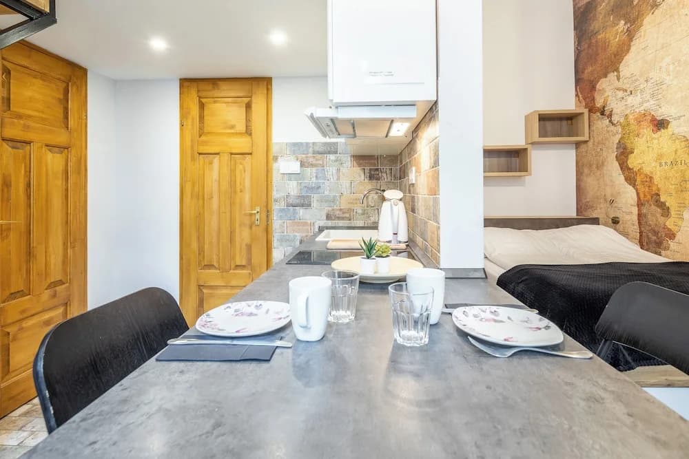 Central Luxury Apartment - photo 15