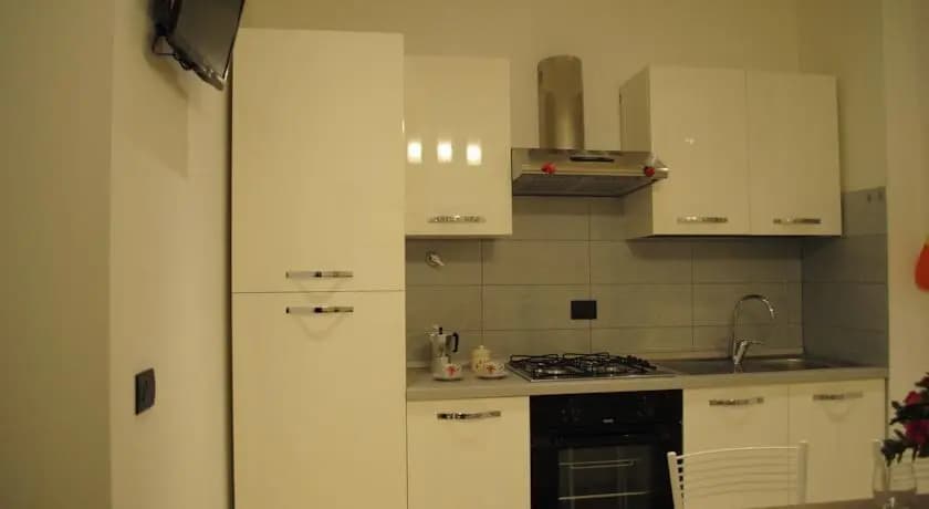 Florence Concierge - Faenza Apartment - photo 5