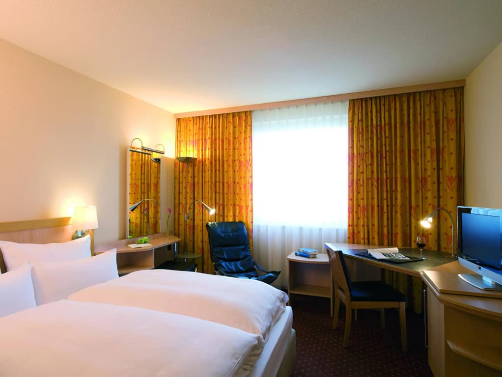 ibis Styles Berlin-Treptow - photo 3