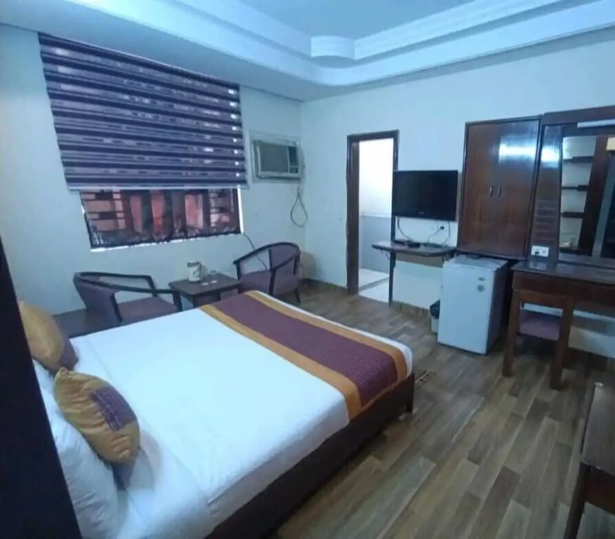 Hotel Classic Karol Bagh - photo 3