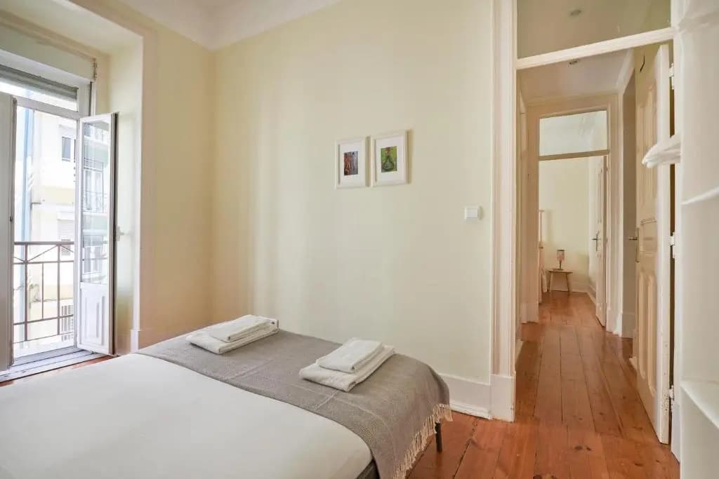 Renovated Spacious Baixa Apartment, By TimeCooler - photo 2
