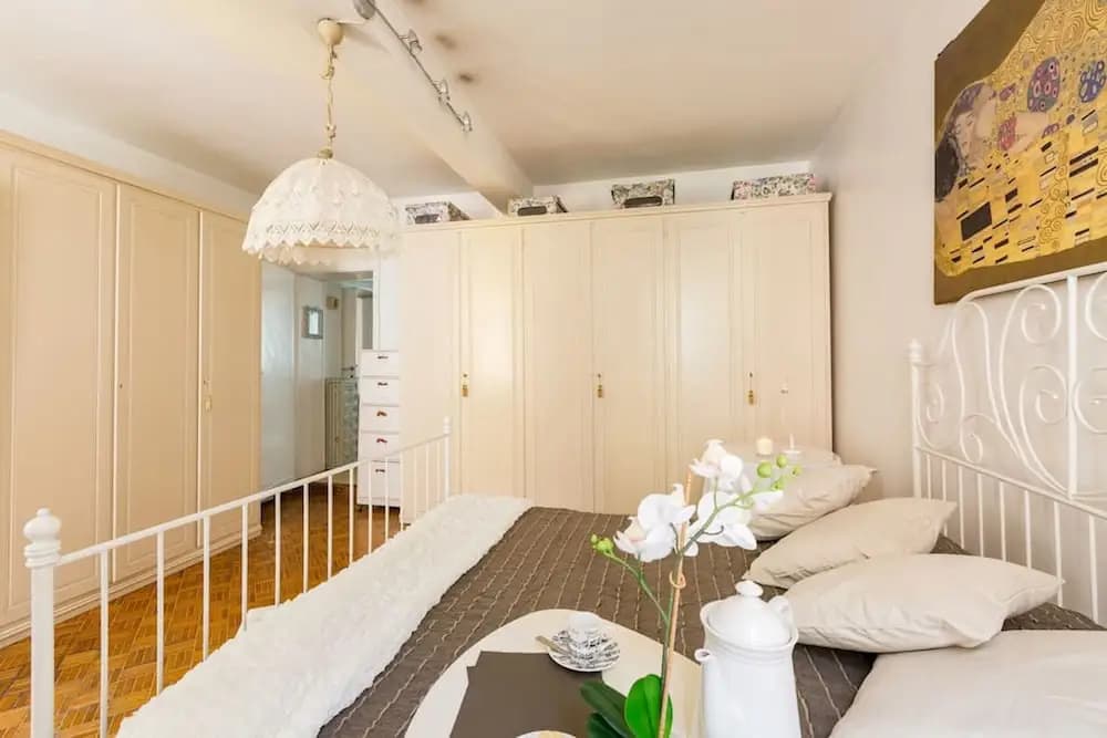 Via Laurina 40 Apartment - photo 2