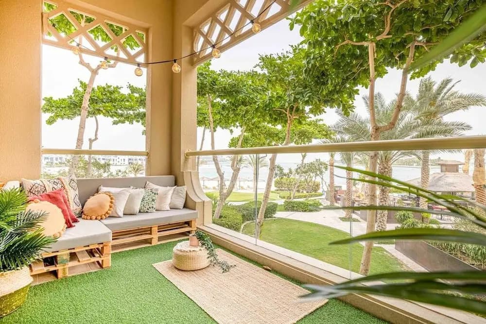 Palm Jumeirah 2 Br M - Full Sea And Beach View - photo 18