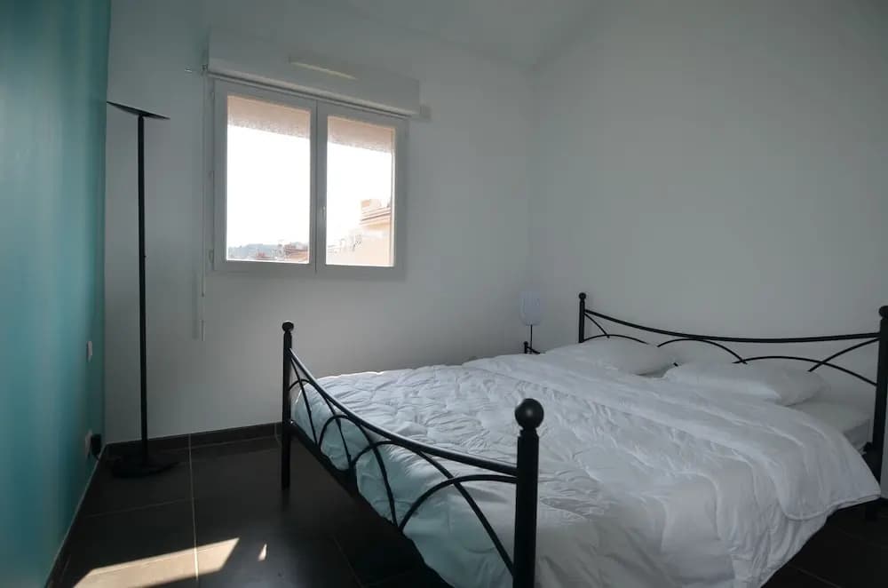 Modern duplex apartment 4 persons near train station Acropolis in Nice - photo 4