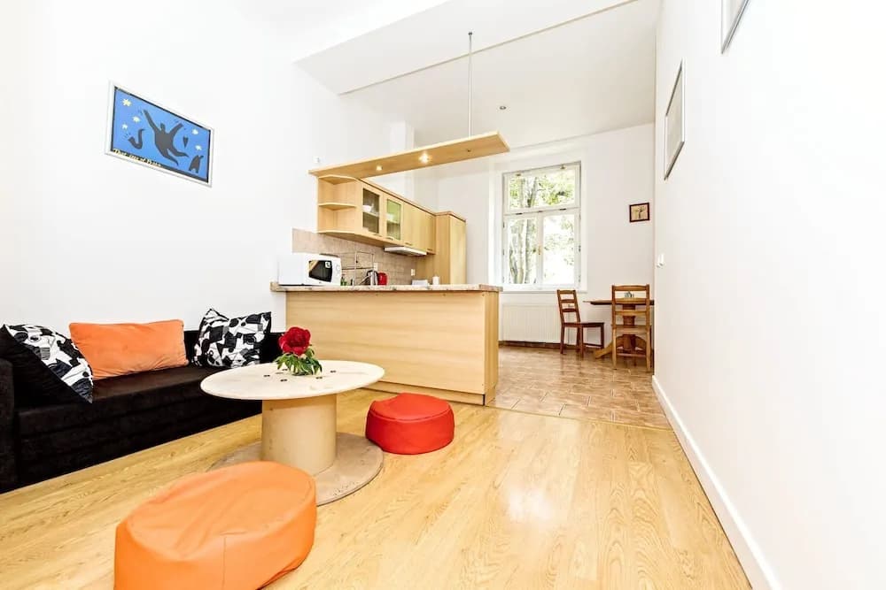 Chill Hill Apartments - photo 5