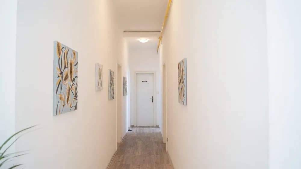 Shared Modern Apartment Schönbrunn - Budget Chic Room - photo 9