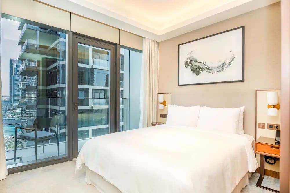 Luxury StayCation - Modern Comfort: 3-BR at The Address Opera - photo 22