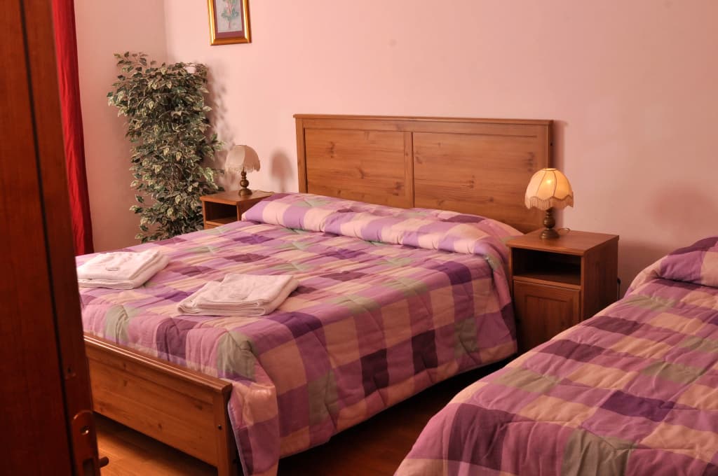 Gialel Guesthouse - photo 2