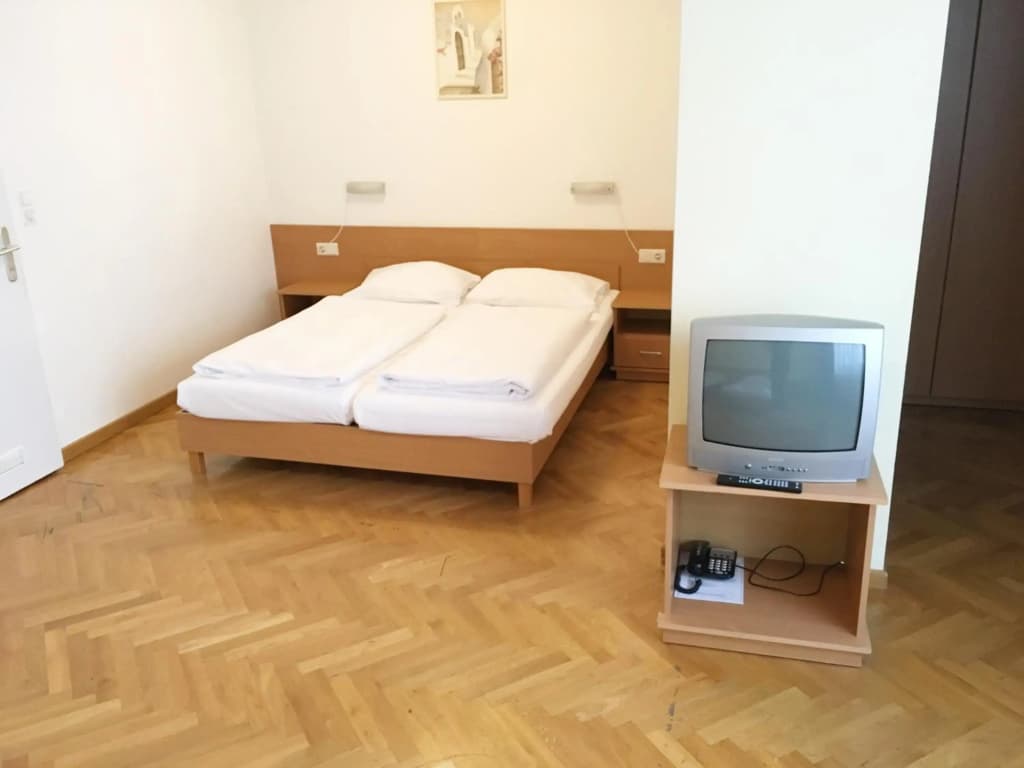 Hotel Geblergasse - photo 17