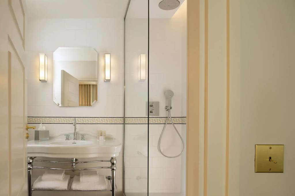 Le Tsuba Hotel - photo 11