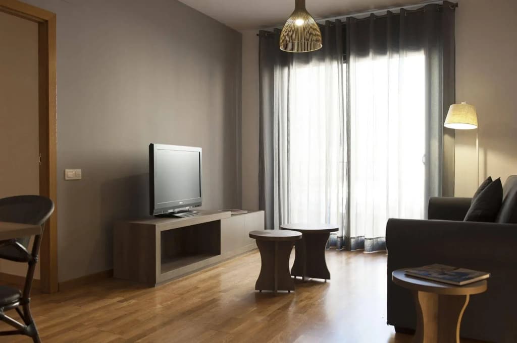 MH Apartments Gracia - photo 3