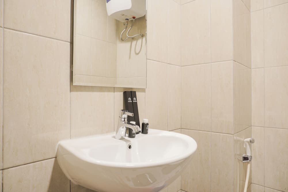 Nice And Comfy Studio At Citra Living Apartment - photo 10