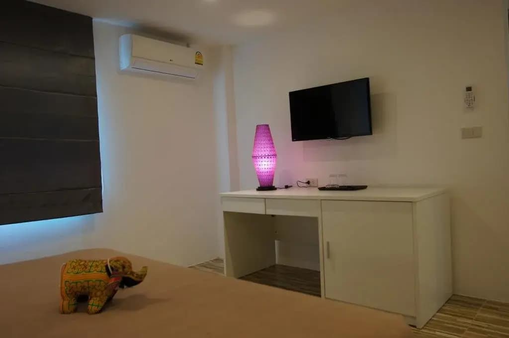 Lotus-Bar Guesthouse - photo 5