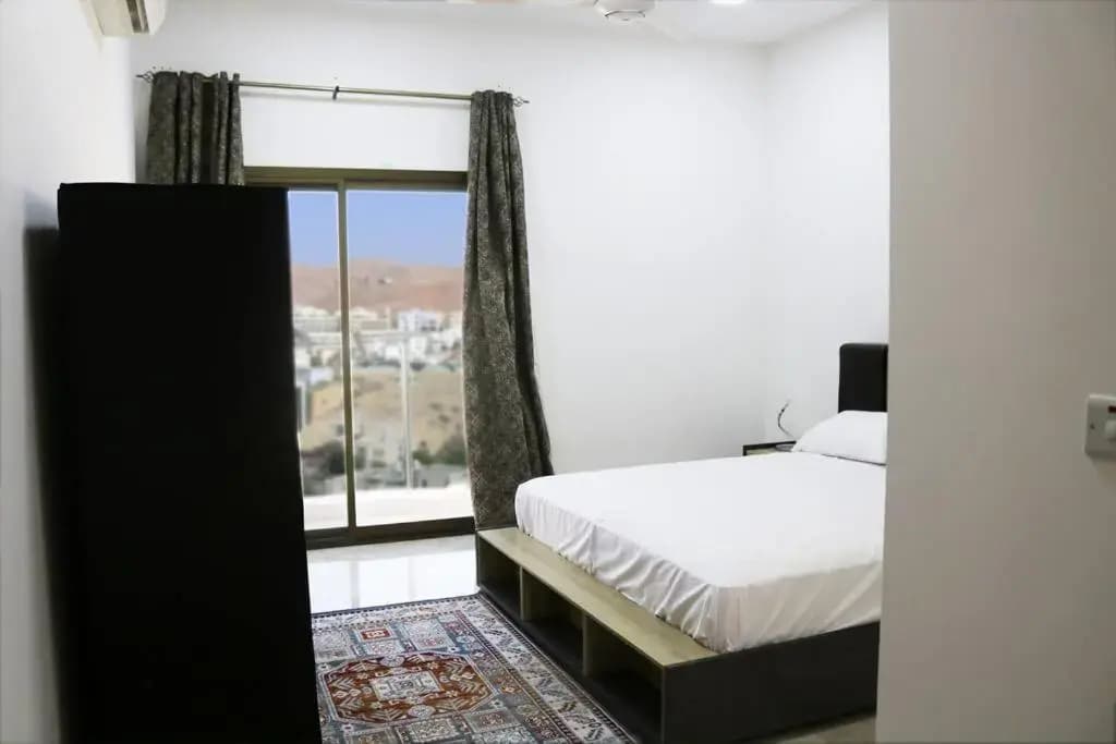 Serviced 2 bedroom apartment , with lovely view. - photo 10
