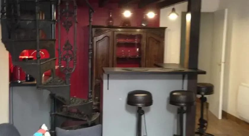 Center Pompidou Apartment - photo 4
