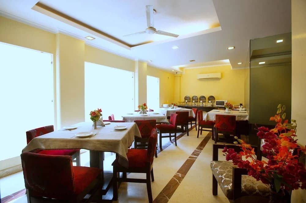 Hotel Ivory Palace - photo 12