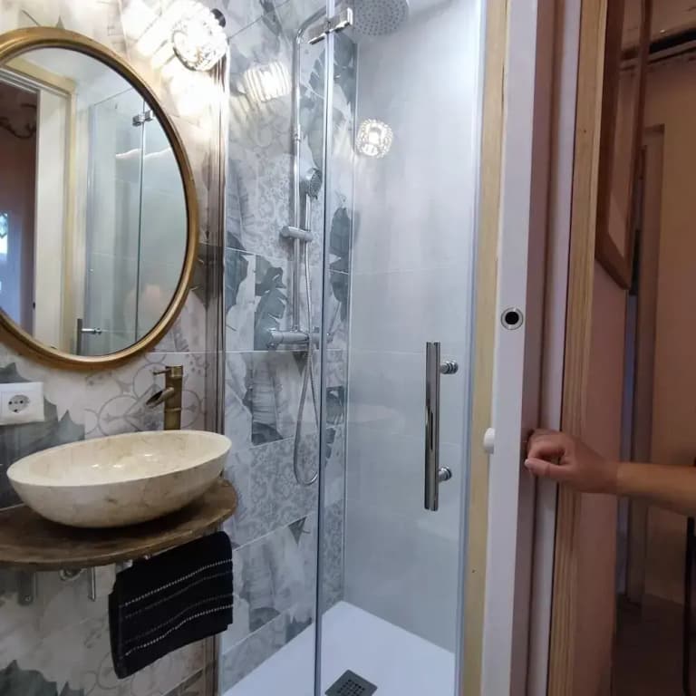 House with 9 private rooms Hostel - photo 17