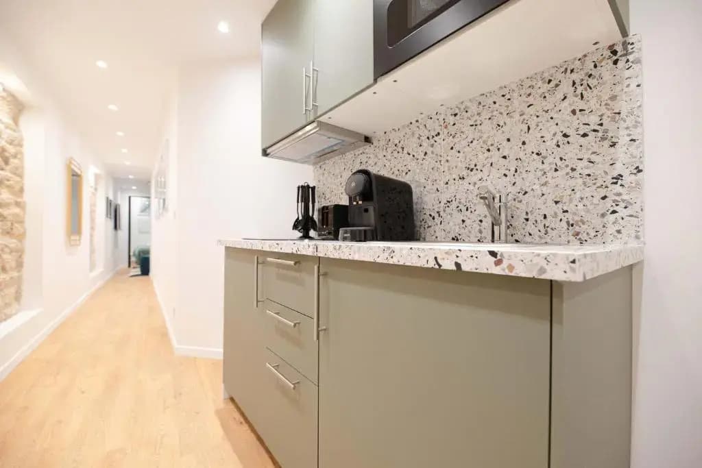 Beautiful Apartment in Marais - With AC - photo 9