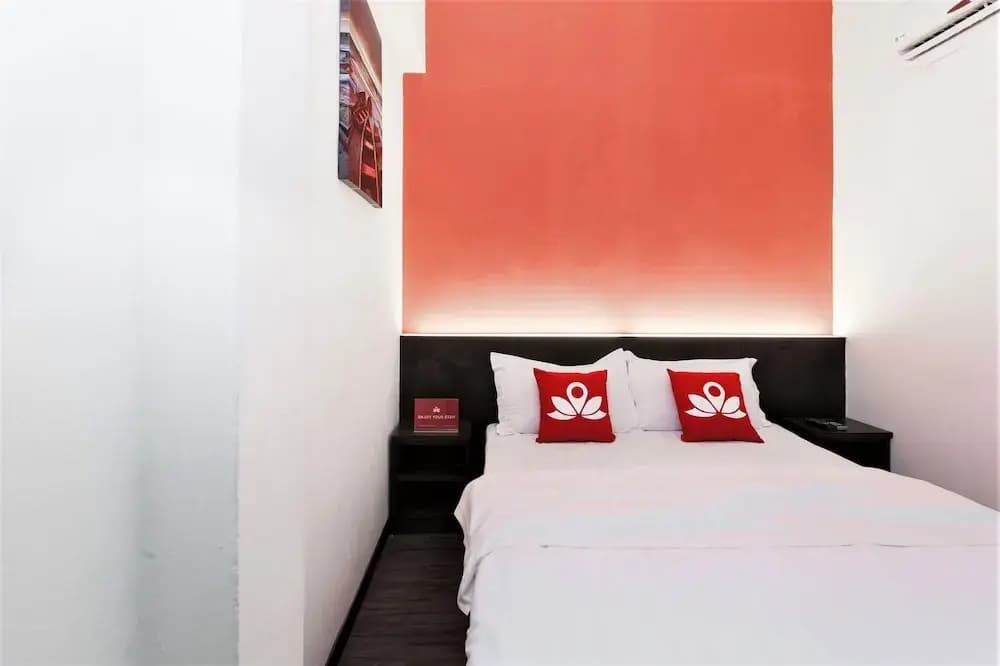 ZEN Rooms Basic Near KTM Sentul - photo 24